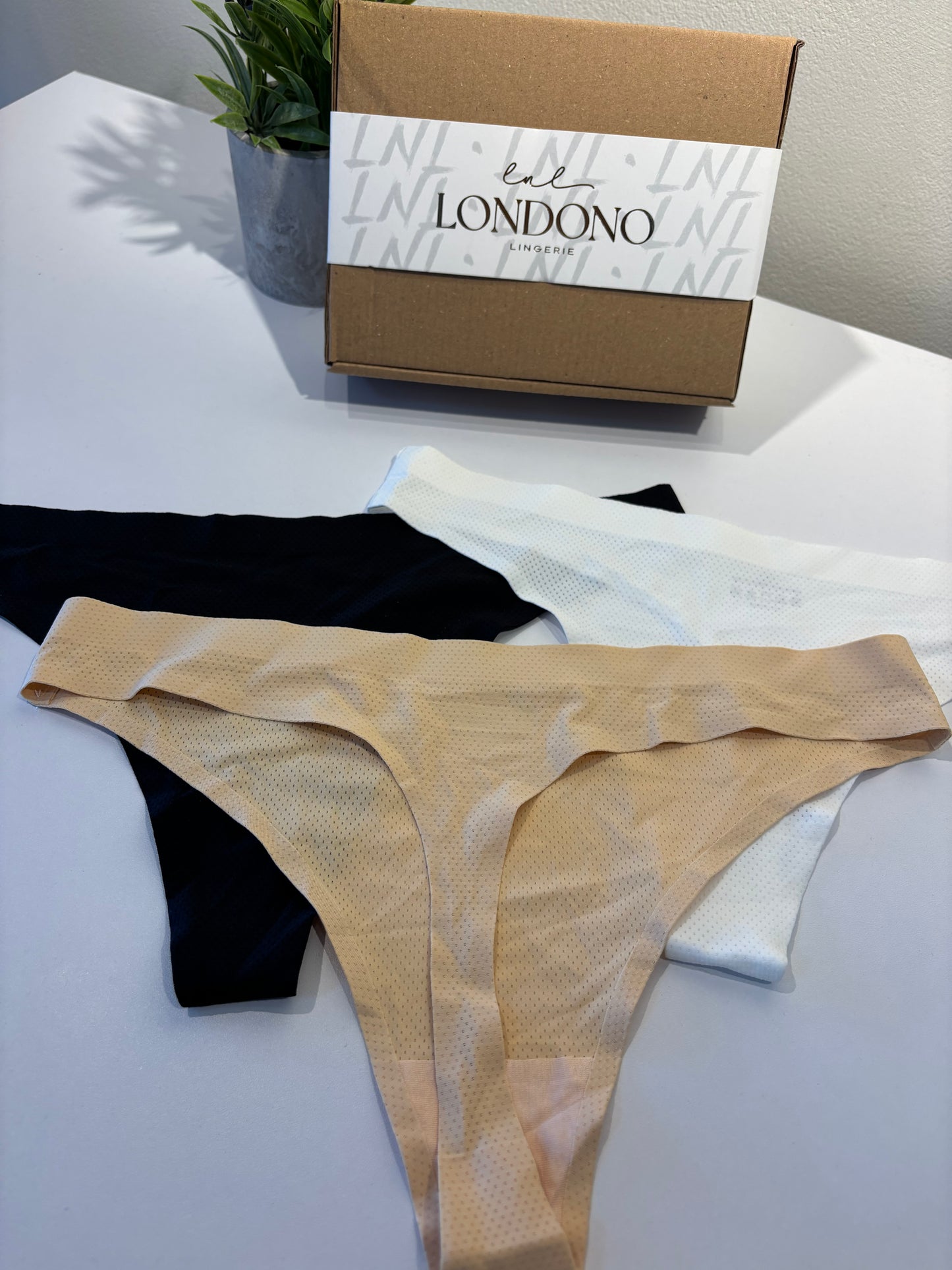 Trio de Pantys sin costuras.